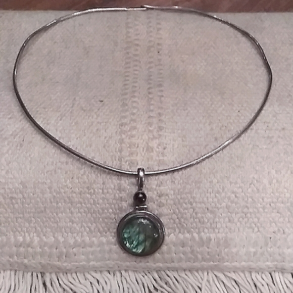 Labradorite, Garnet, and Silver  Pendant - Picture 7 of 8